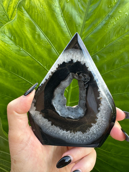 black agate druzy crystal flame 1