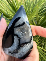 black agate druzy crystal flame - 10-5